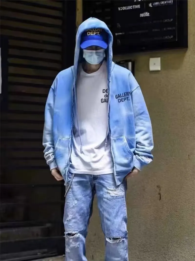 GALLERY DEPT. SUN FADED ENGLISH LOGO ZIP UP/BLUE Sun-washed blue water ripple English zipper hoodie Washed blue S-XL Ready-to-wear dyeing Hand-sewn heavy-weight horsetail fading Super-heavy washing Hand-hanging holes Bones frayed and whitened Mold customization with G LOGO zipper Correct accessories!